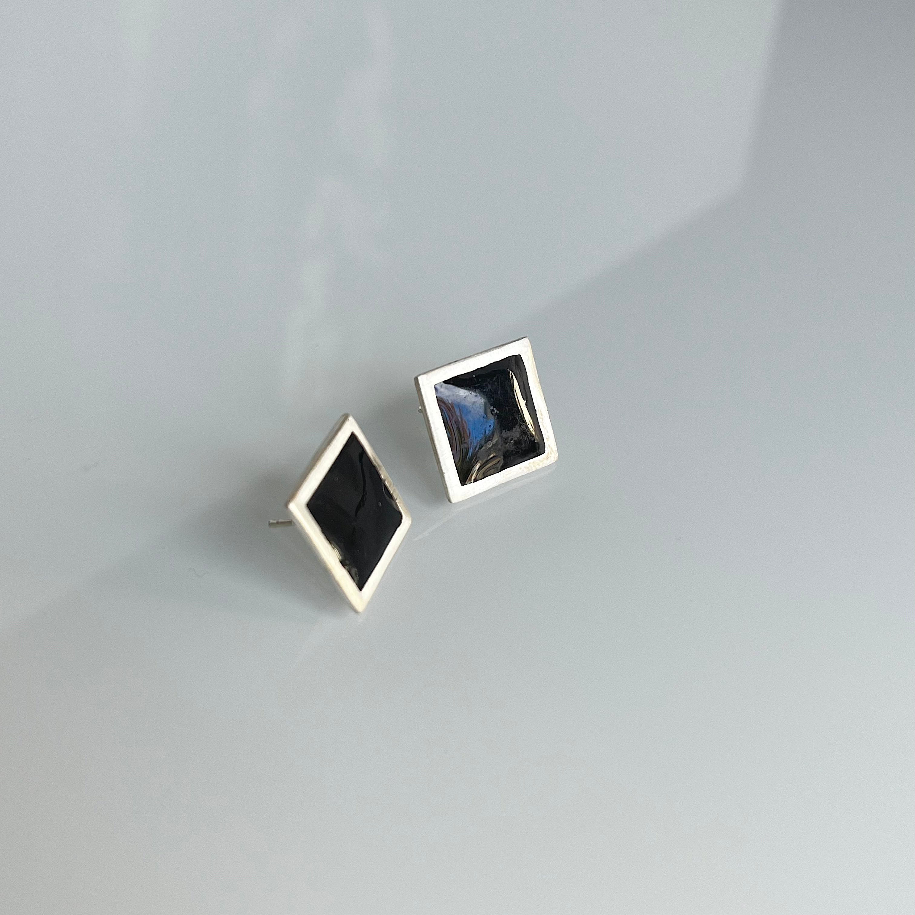 Noir Cubes Earrings
